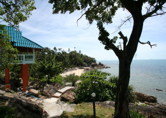 Seaview Bungalows on the Rocks at Dragon Hut