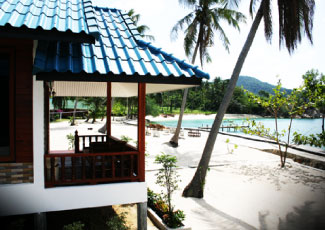 BEACHFRONT BUNGALOW AT HAAD TIAN RESORT