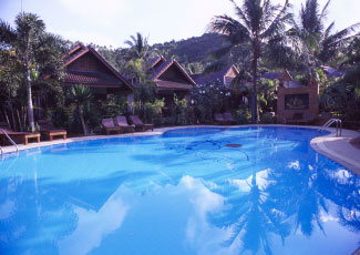 LUXURY SWIMMING POOL  AT SALAD BEACH RESORT