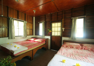 SEA VEIW BUNGALOWS WITH 2 DOUBLE BEDS