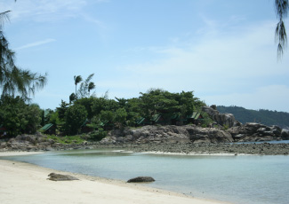 RELAX ON THE PEACEFUL BEACH