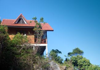 ALL BUNGALOWS ARE SET ON THE HILLSIDE