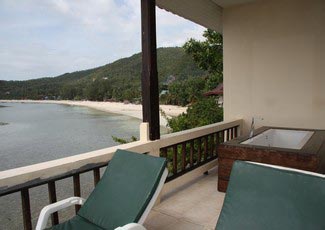 SEA-VIEW AIR-CON BUNGALOWS WITH OPEN AIR HOT TUB