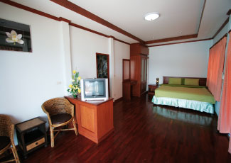 SEA-VIEW AIR-CON BUNGALOWS WITH 1 DOUBLE BED