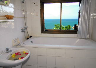 OCEAN VIEW BATHROOM