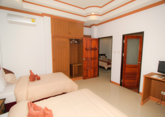 Air Con Hotel Room with 2 Connecting Bedrooms