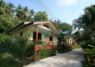 GREEN PEACH BUNGALOW