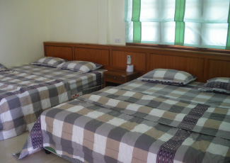 BEACH FRONT AIR CON ROOM WITH 2 DOUBLE BEDS