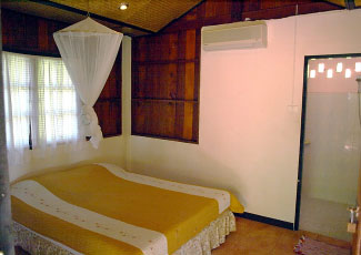 STANDARD AIR-CON BUNGALOW WITH 1 DOUBLE BED