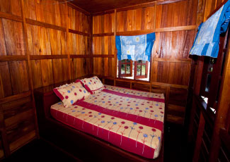 WOODEN BUNGALOW WITH 1 DOUBLE BED