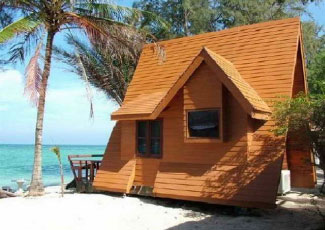 DELUXE BEACH FRONT BUNGALOW