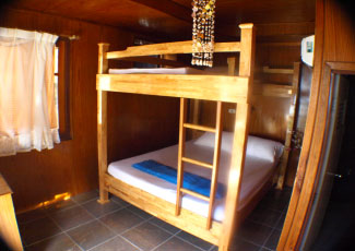 DELUXE BUNGALOW WITH 1DB & BUNK BED