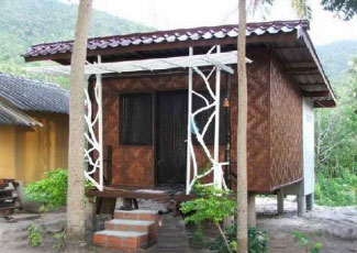 WOODEN FAN SHACK