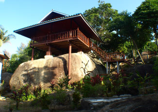 SUPERIOR BEACH FRONT BUNGALOW