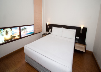 STANDARD ROOM WITH 1 DOUBLE BED