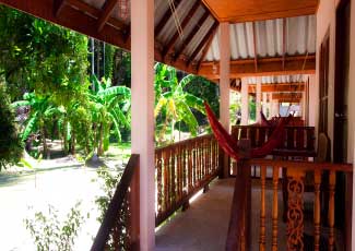 BALCONY WITH HAMMOCK