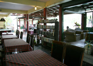 RESTAURANT AREA