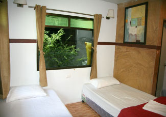twin bed room 3