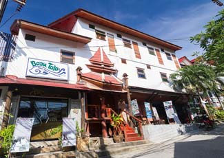 Baan Talay Guesthouse