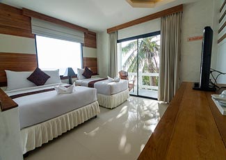 Deluxe Beachfront Room