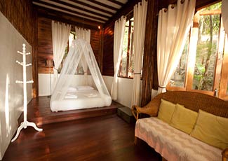 Tropical Family Bungalow Master room