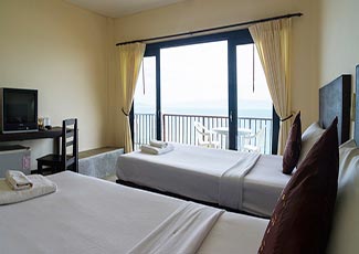 Sea View Deluxe 2 Single Beds